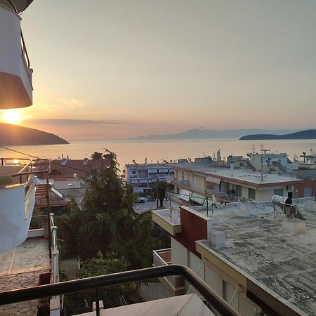 Seagull Apartments Nea Peramos  Ngoại thất bức ảnh