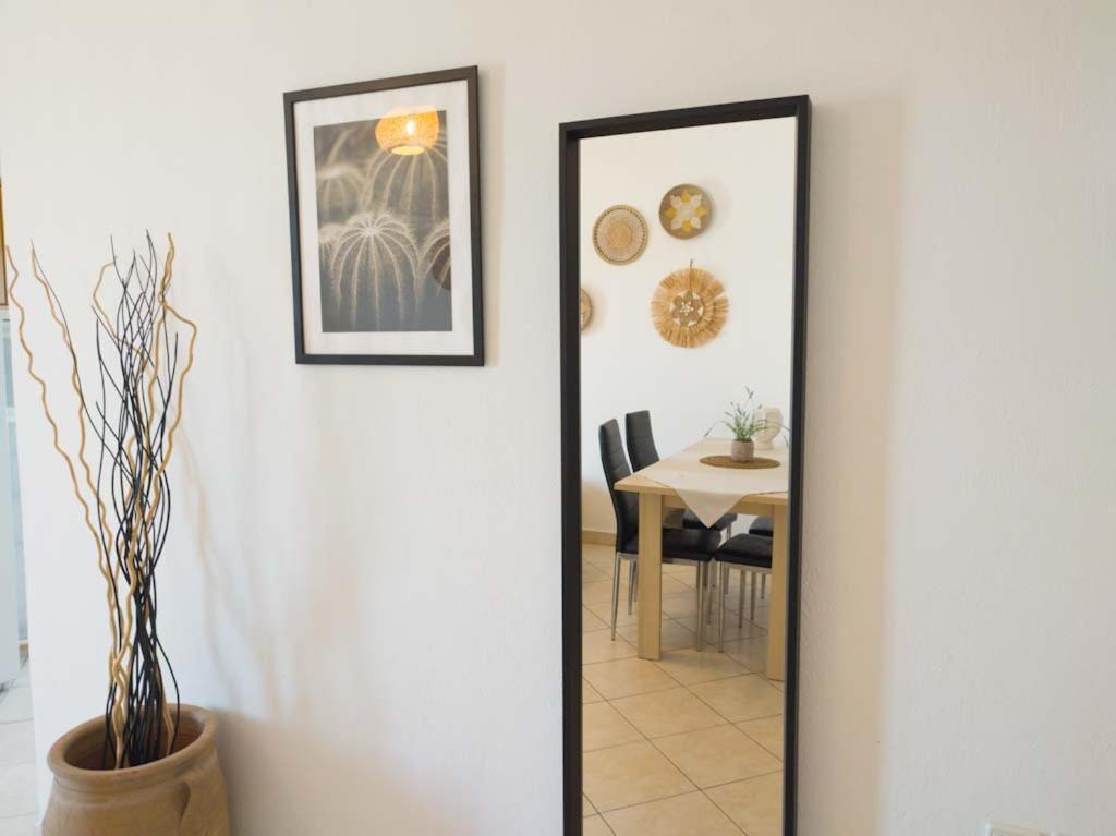 Seagull Apartments Nea Peramos  Ngoại thất bức ảnh