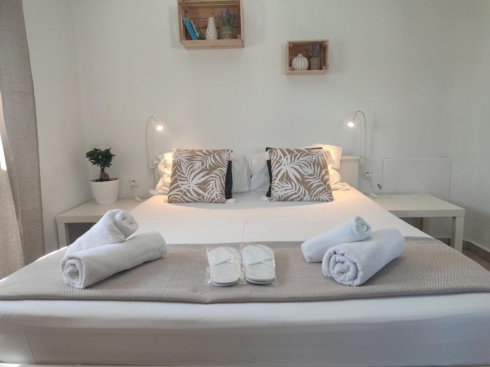Seagull Apartments Nea Peramos  Ngoại thất bức ảnh