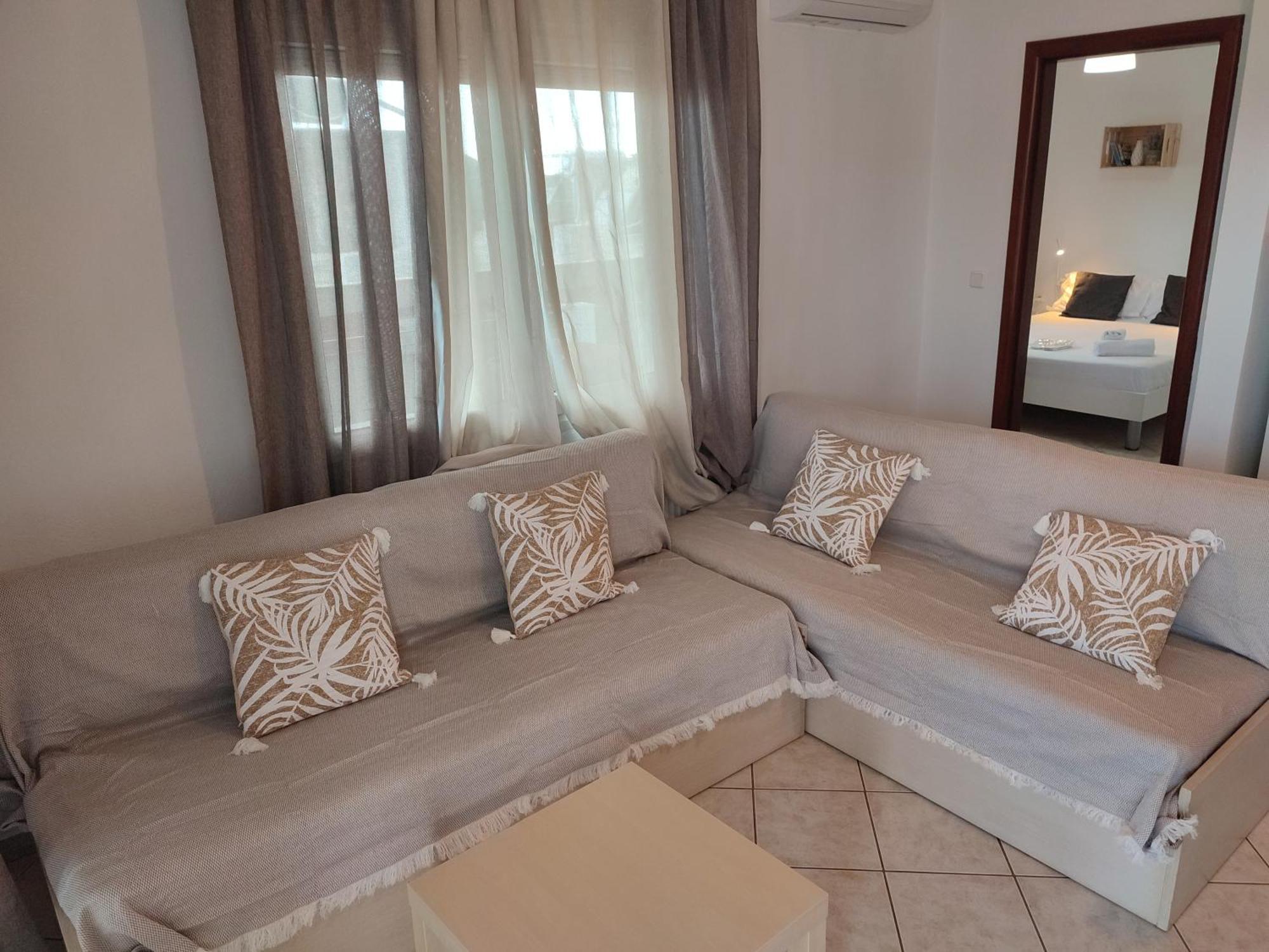 Seagull Apartments Nea Peramos  Ngoại thất bức ảnh
